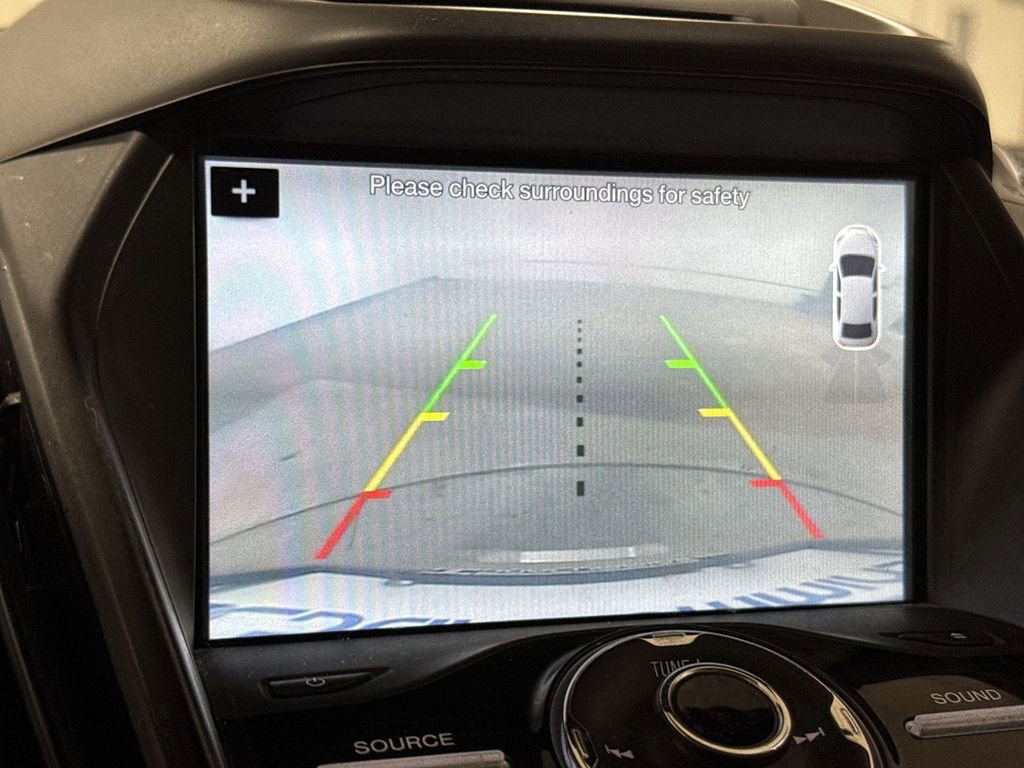 Used 2017 Ford Escape Titanium FWD image 15