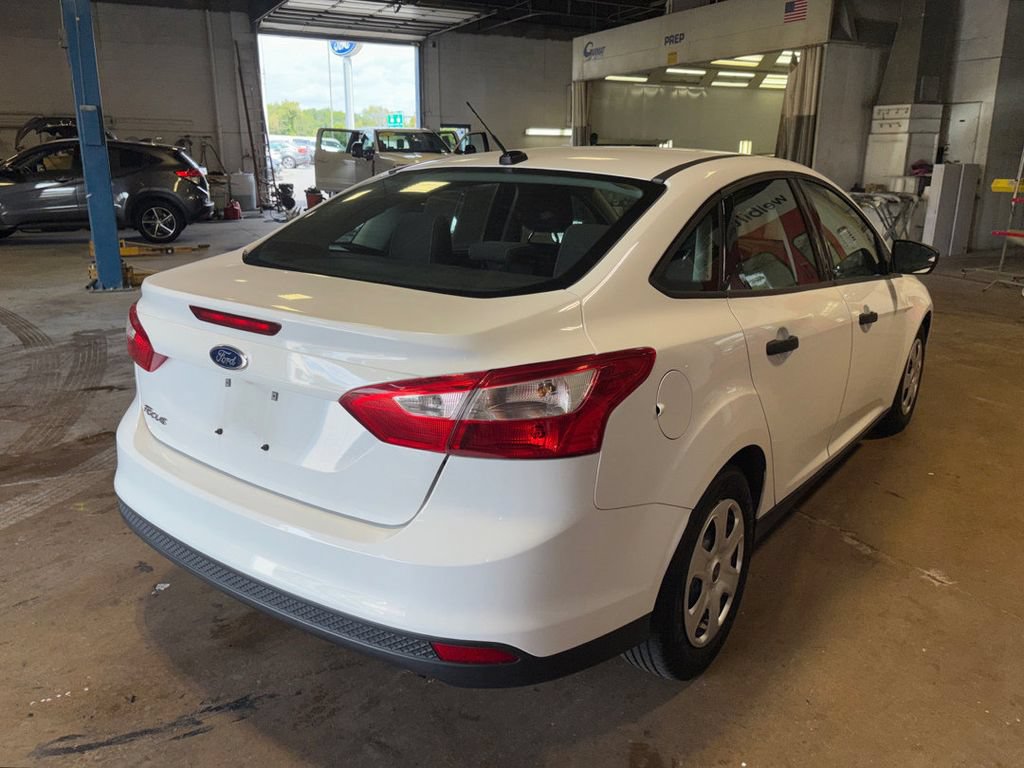 Used 2013 Ford Focus S FWD image 5