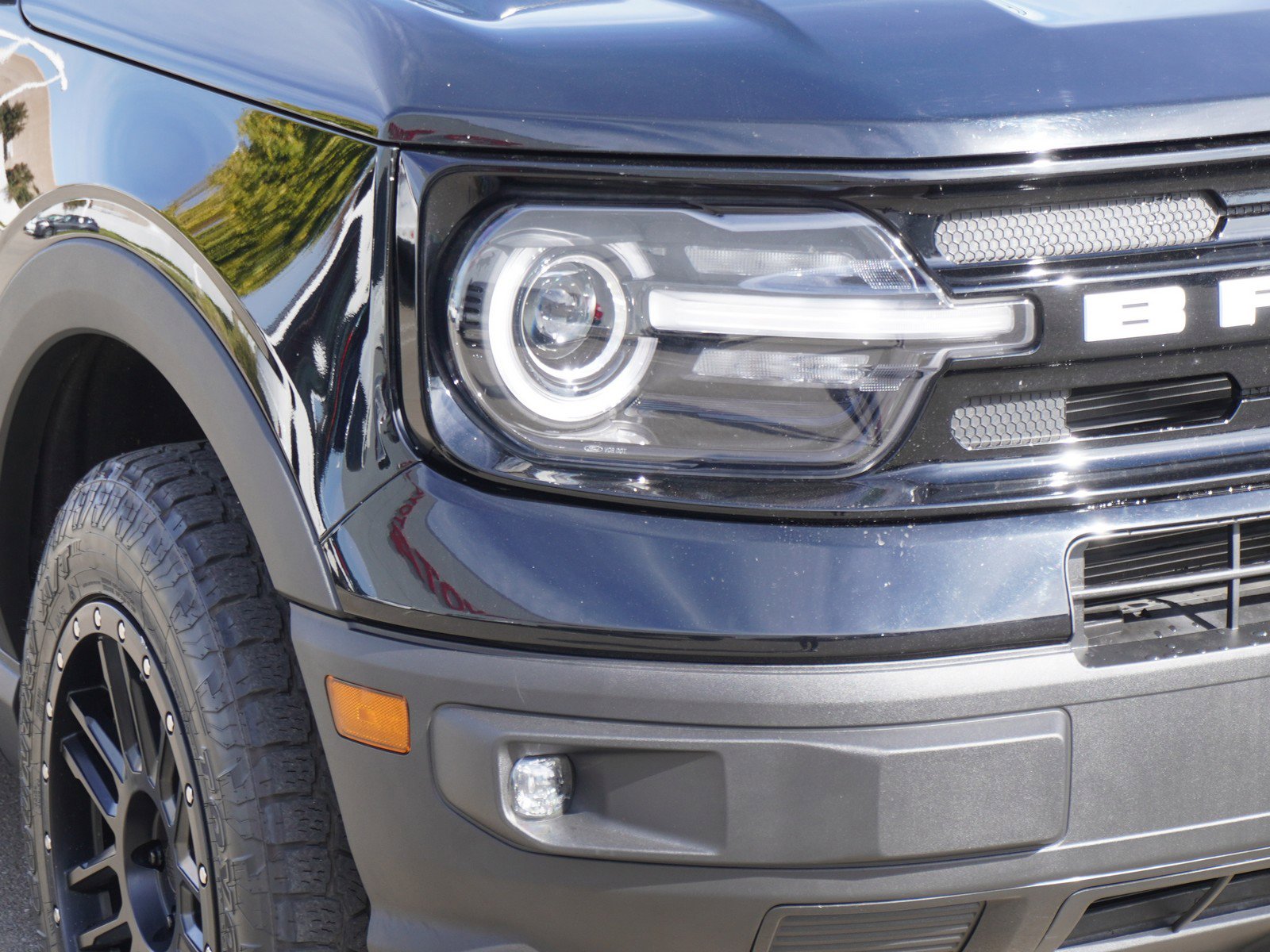 Used 2022 Ford Bronco Sport Outer Banks image 3