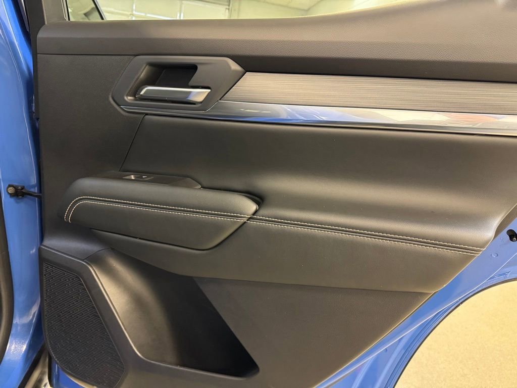 Used 2025 GMC Terrain Elevation image 25