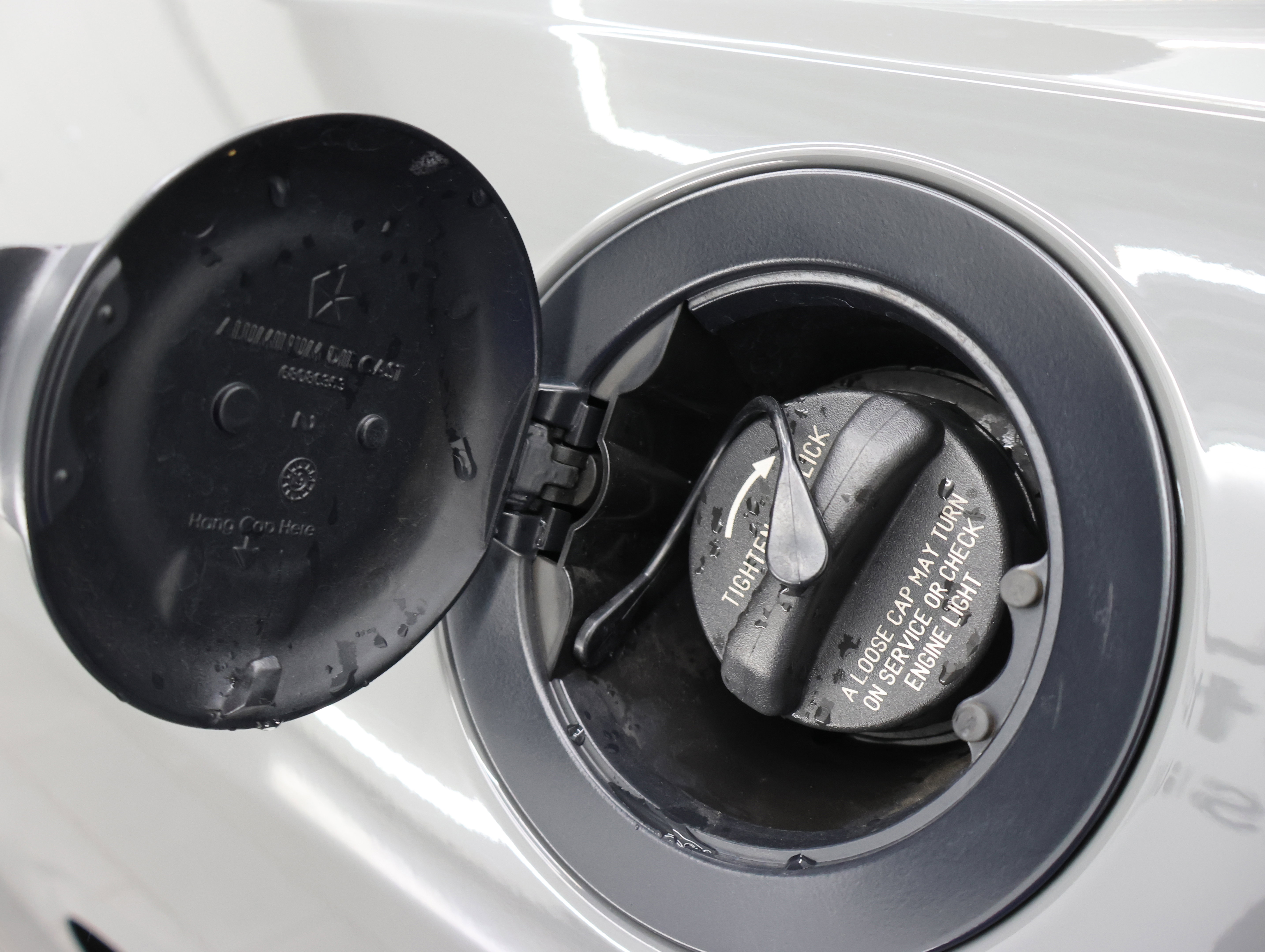 Used 2018 Dodge Challenger SRT w/ Technology Group image 30