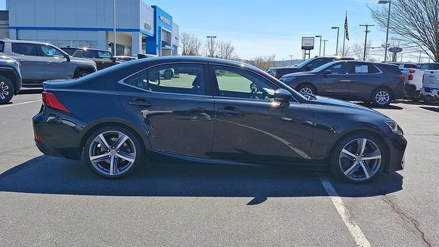 Used 2018 Lexus IS 300 AWD w/ Comfort Package image 9