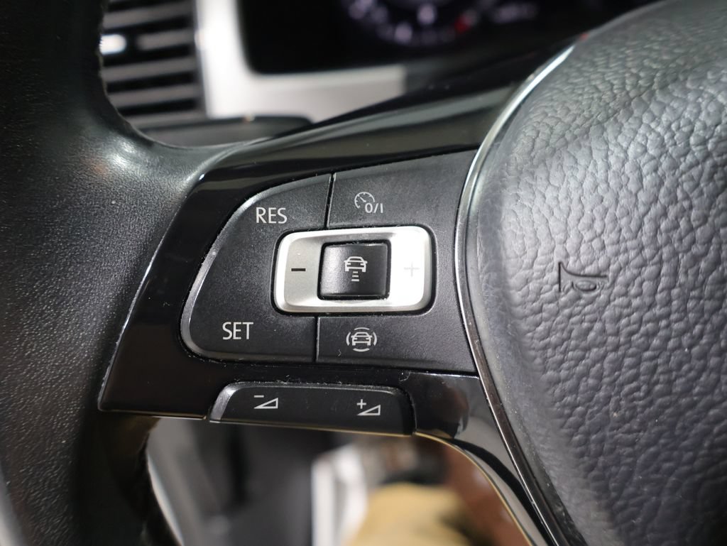 Used 2019 Volkswagen Atlas SEL Premium AWD/4WD image 33