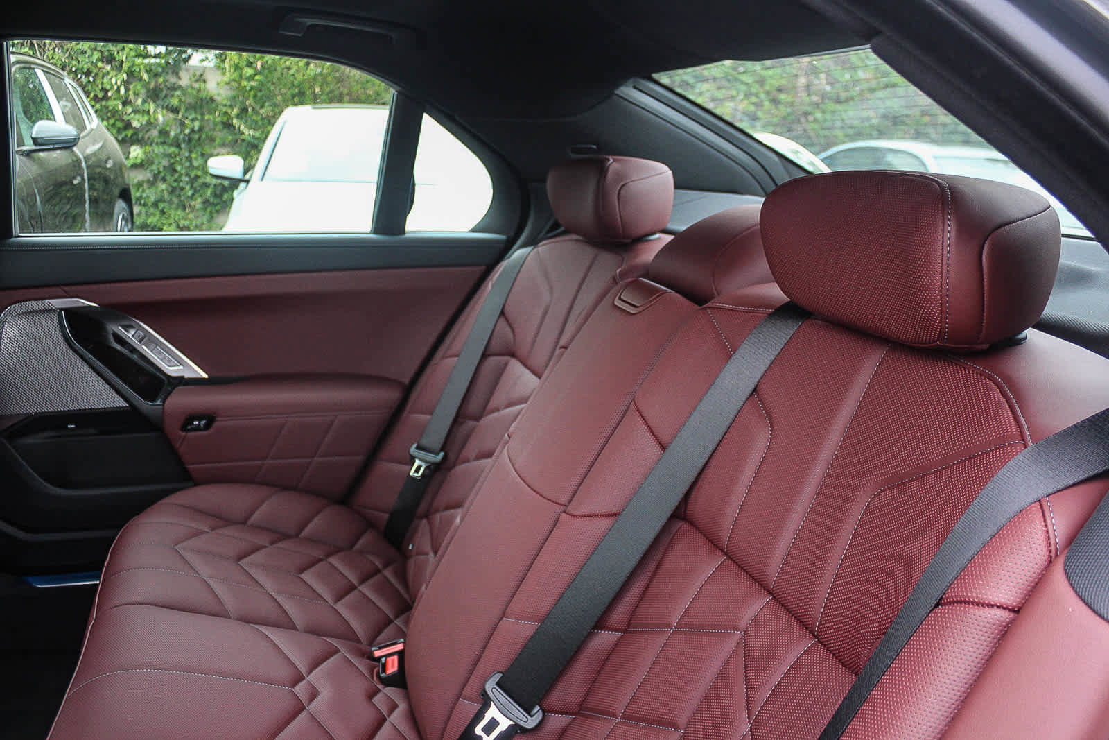 New 2026 BMW 740i w/ Premium Package image 18