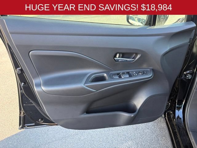 New 2025 Nissan Versa SV w/ Trunk Package FWD image 25