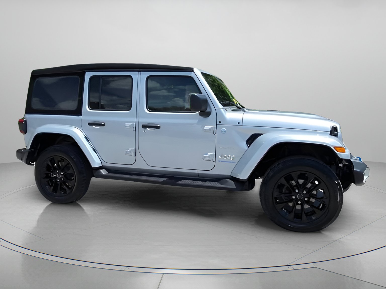 Used 2024 Jeep Wrangler Sahara w/ Technology Group image 35
