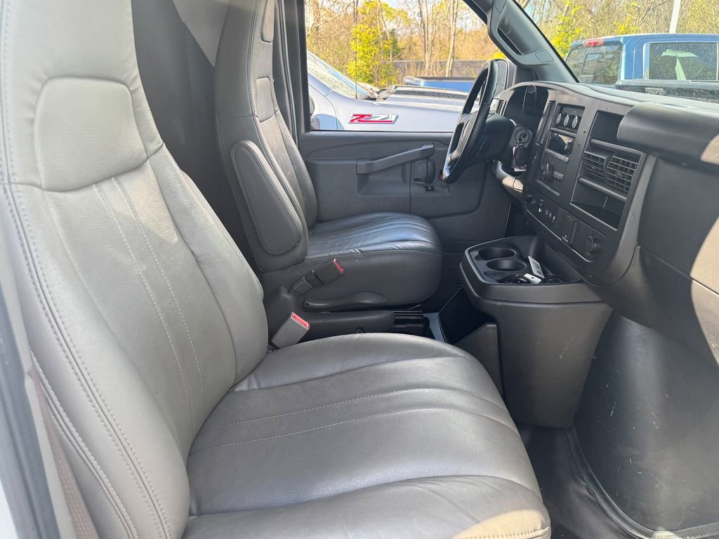 Certified 2023 GMC Savana 3500 Extended w/ Driver Convenience Package RWD image 26