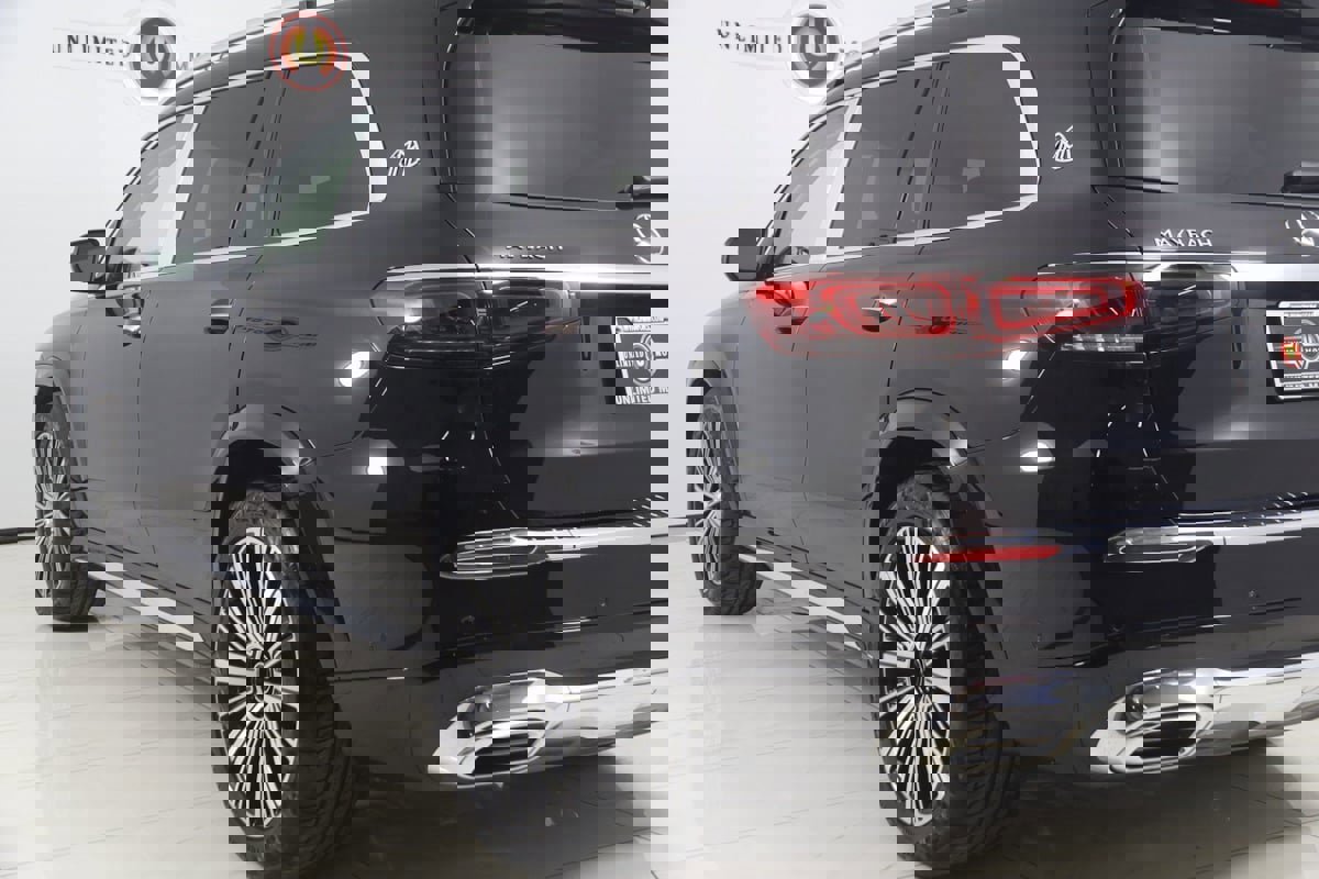 Used 2022 Mercedes-Benz Maybach GLS 600 4MATIC image 38