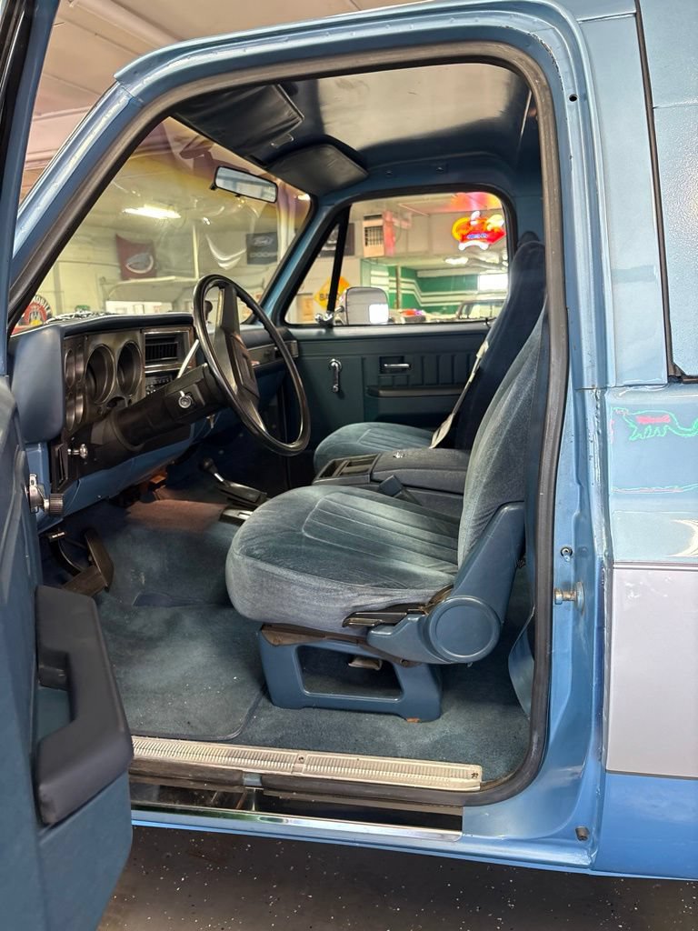 Used 1987 Chevrolet Blazer 4WD image 6