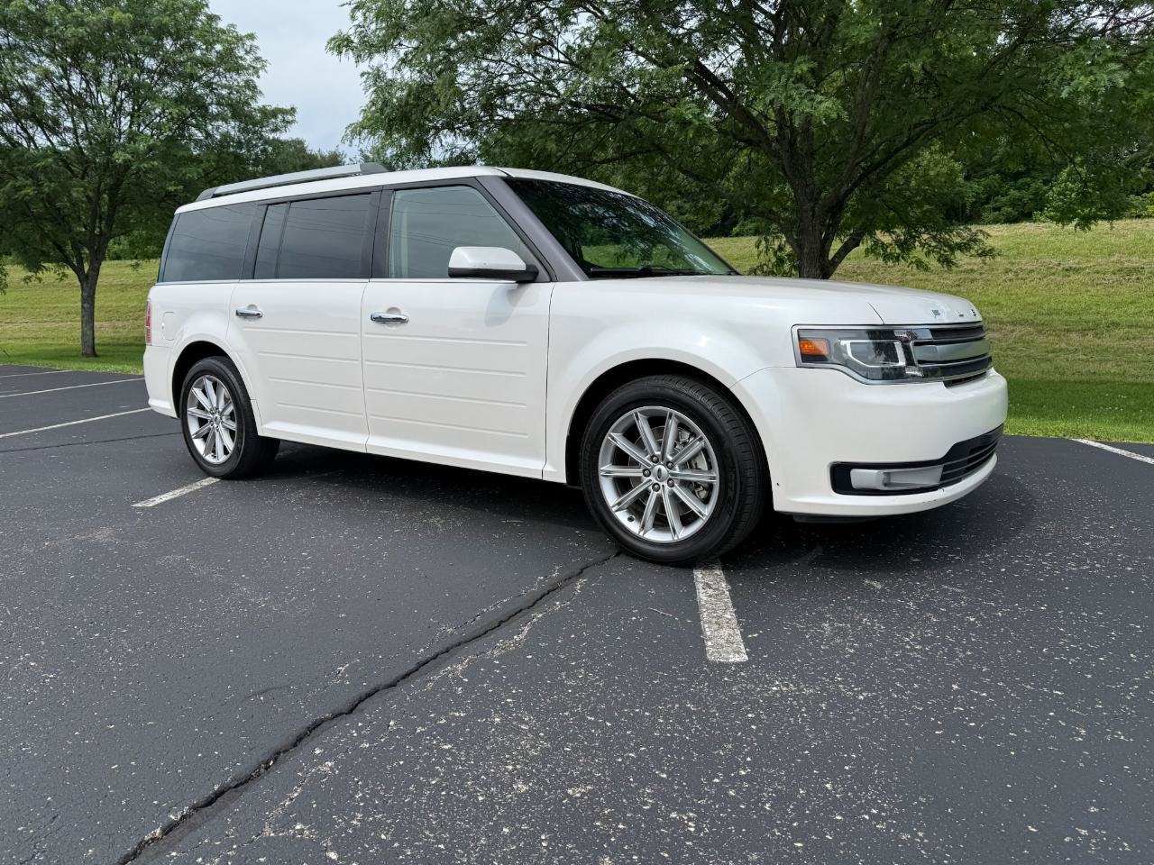Used 2014 Ford Flex Limited FWD image 1