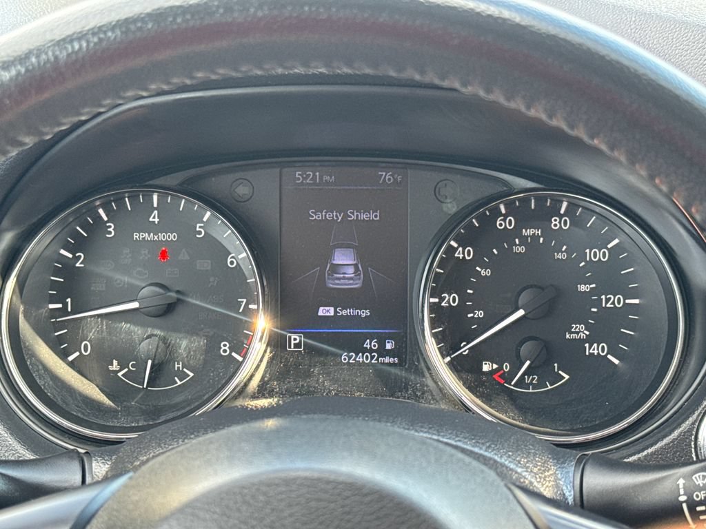 Used 2018 Nissan Rogue SV AWD/4WD image 17
