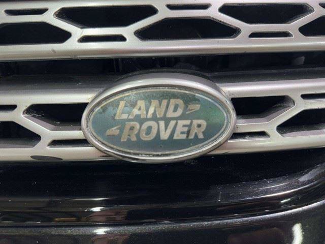 Used 2017 Land Rover Discovery HSE AWD/4WD image 12