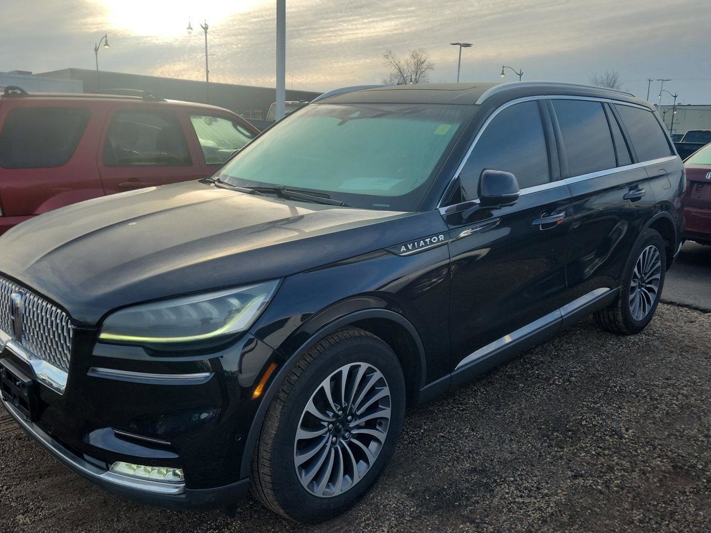 Used 2021 Lincoln Aviator Reserve w/ Equipment Group 201A image 8