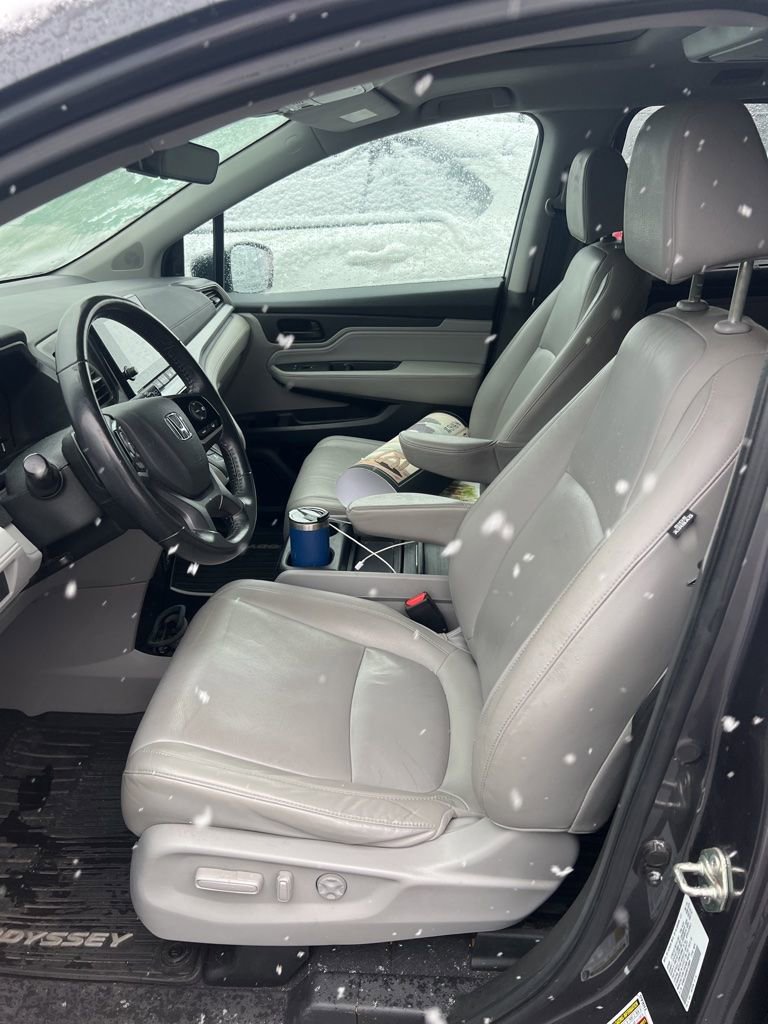 Used 2019 Honda Odyssey Touring image 4