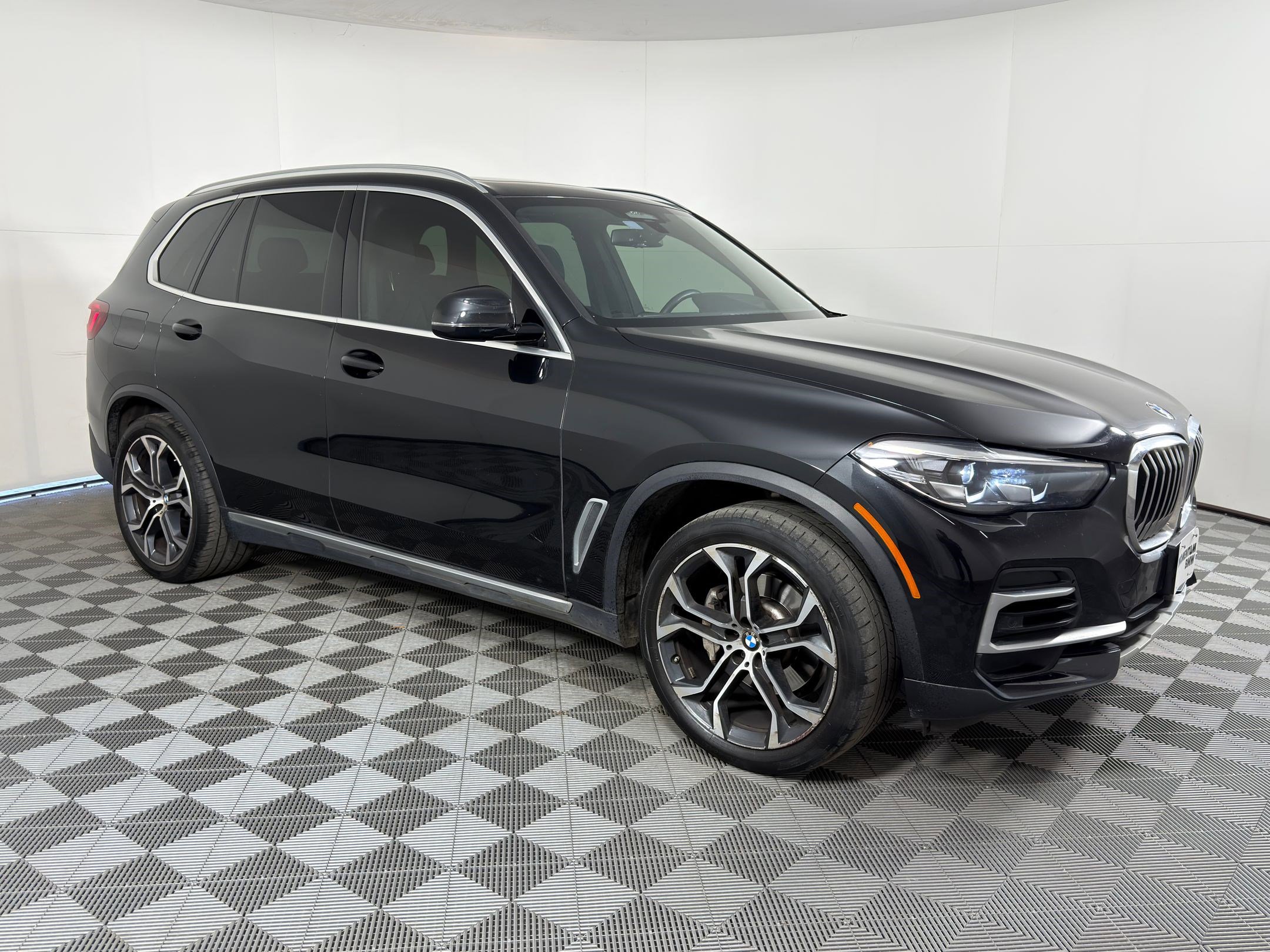 Certified 2023 BMW X5 xDrive40i image 6