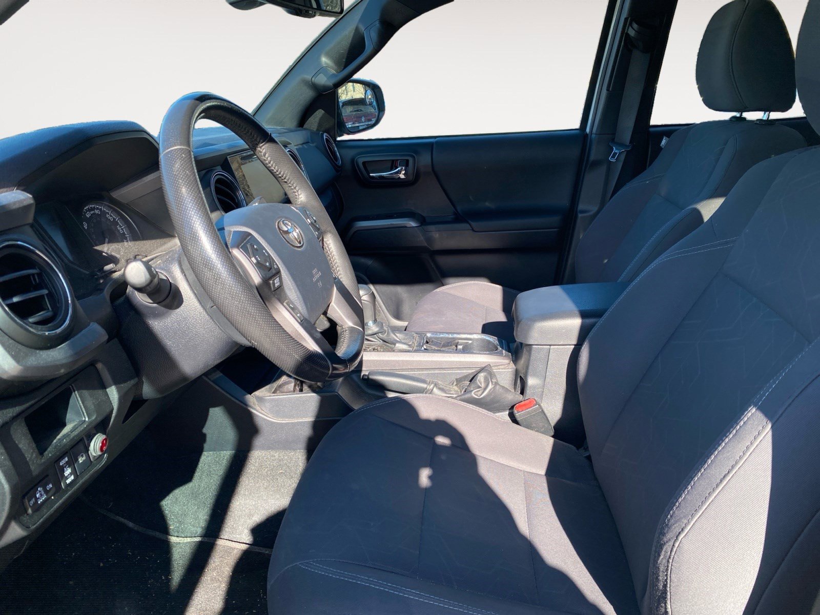 Used 2019 Toyota Tacoma TRD Off-Road image 20