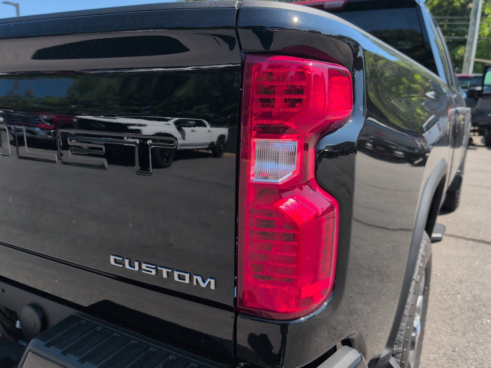 New 2026 Chevrolet Silverado 2500 Custom w/ Custom Value Package AWD/4WD image 16