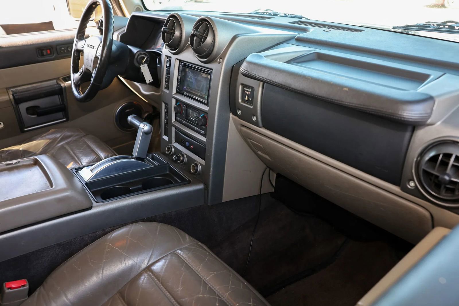 Used 2003 HUMMER H2 w/ Preferred Equipment Group image 18