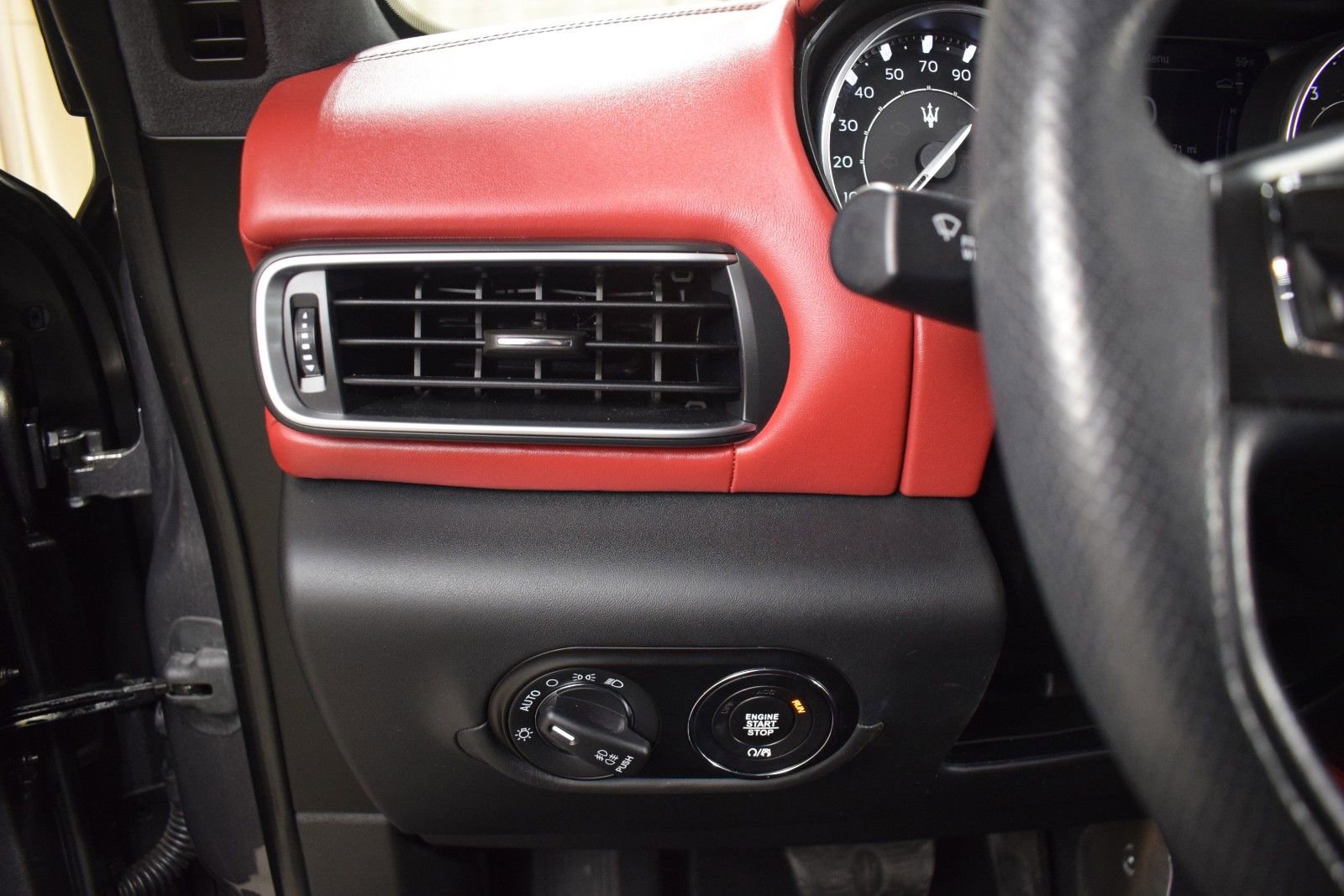 Certified 2022 Maserati Levante Modena image 28