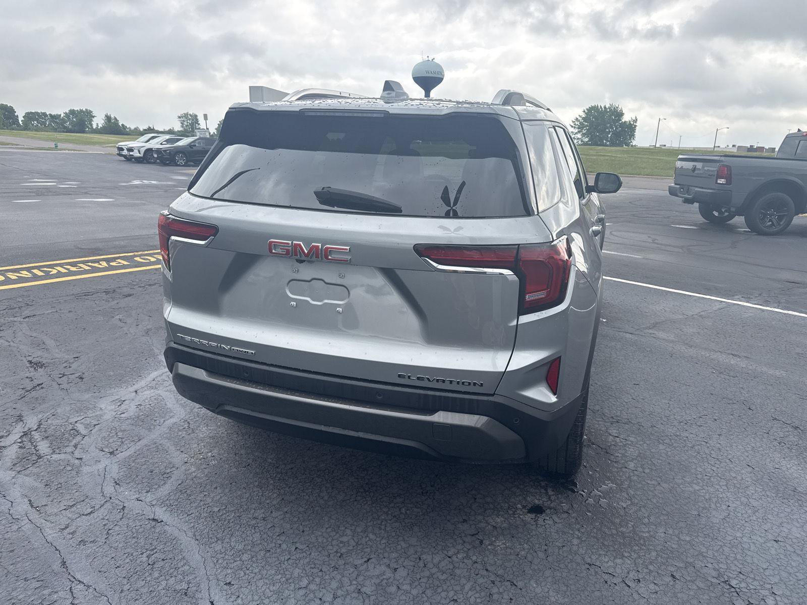 Used 2026 GMC Terrain Elevation w/ Elevation Premium Package AWD/4WD image 3