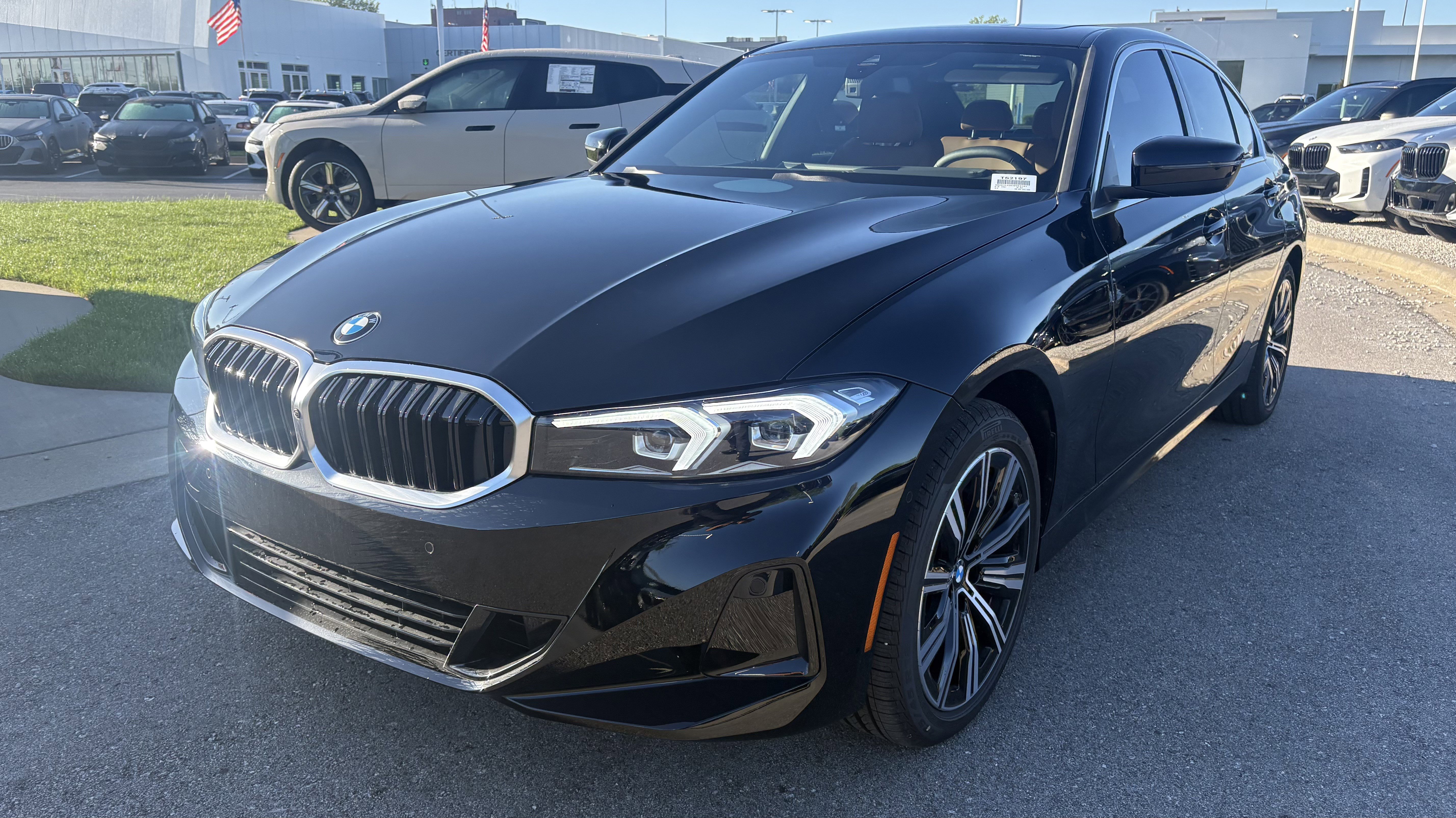 Used 2026 BMW 330i xDrive Sedan AWD/4WD image 5