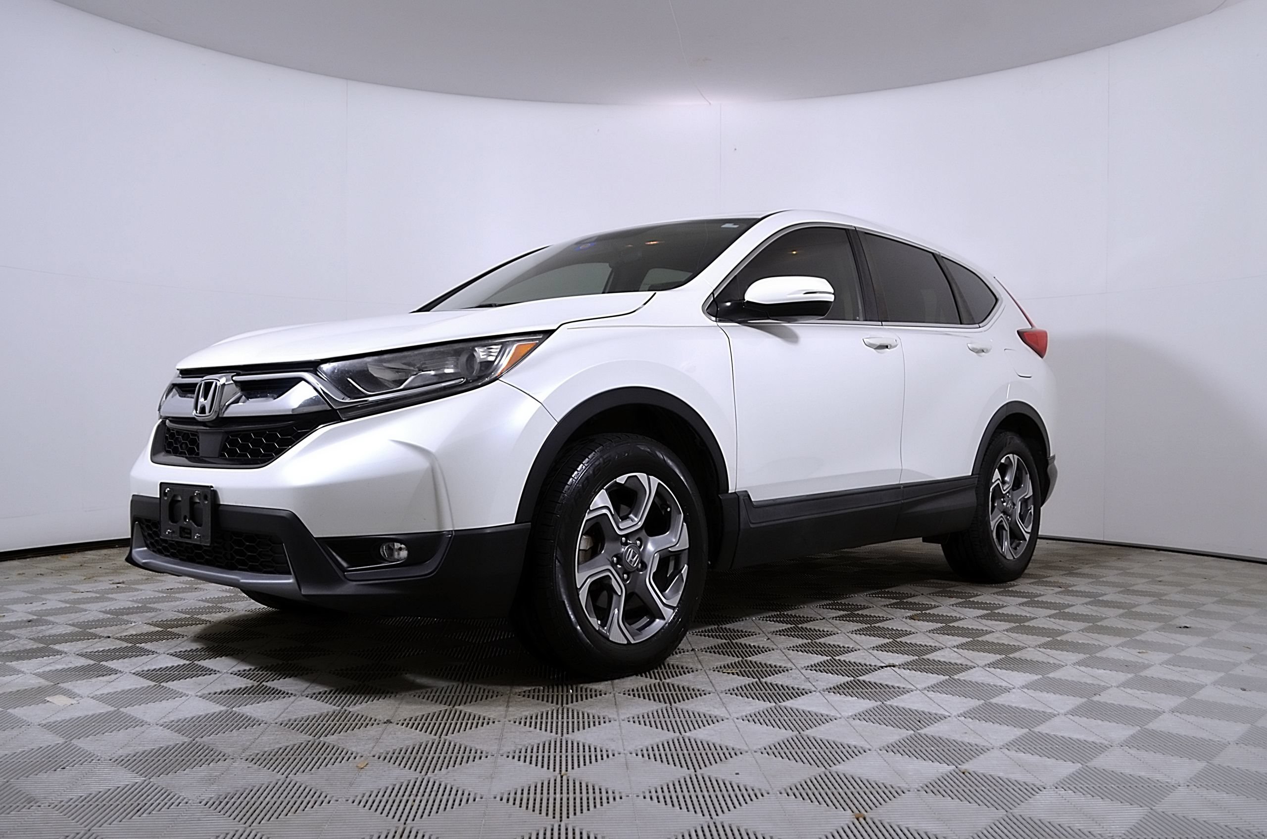 Used 2018 Honda CR-V EX image 2