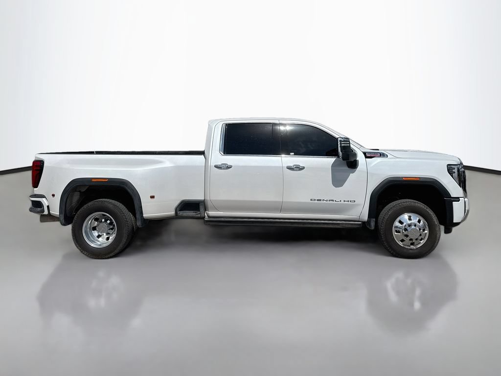 Used 2024 GMC Sierra 3500 Denali w/ Denali Reserve Package AWD/4WD image 8
