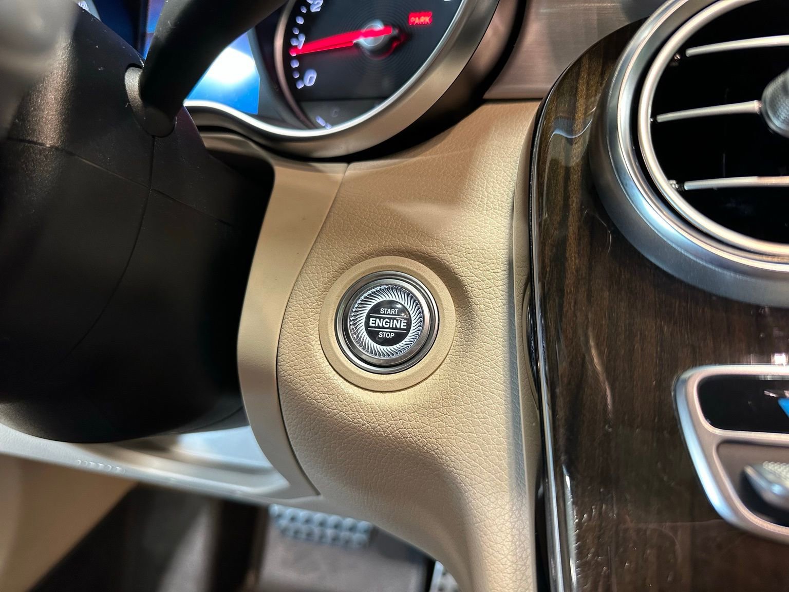 Used 2019 Mercedes-Benz C 300 Coupe image 23