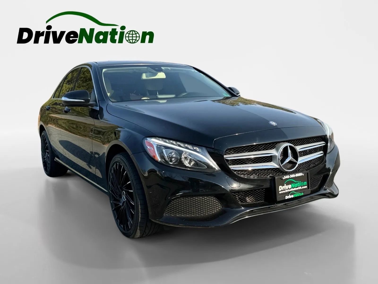 Used 2015 Mercedes-Benz C 300 4MATIC Sedan image 3