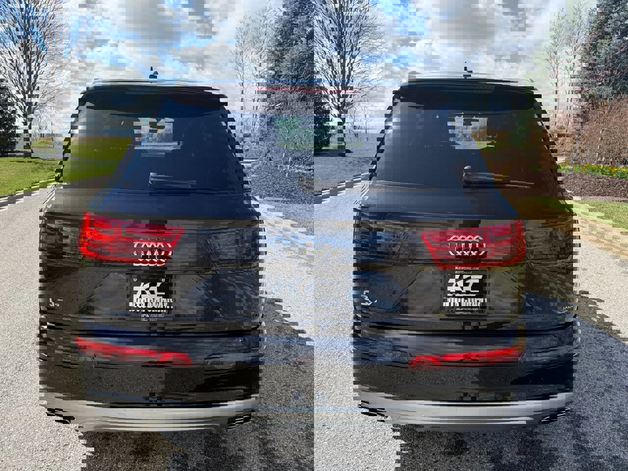 Used 2019 Audi Q7 2.0T Premium w/ Cold Weather Package image 7