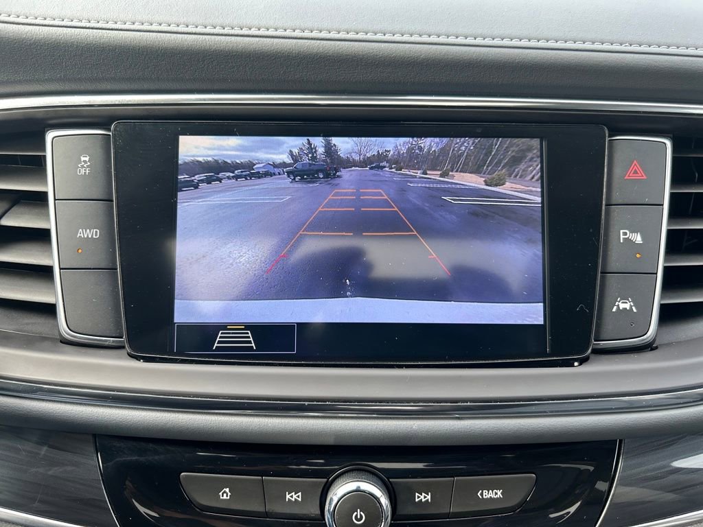 Used 2021 Buick Enclave Premium w/ Sun and Sites Package image 32