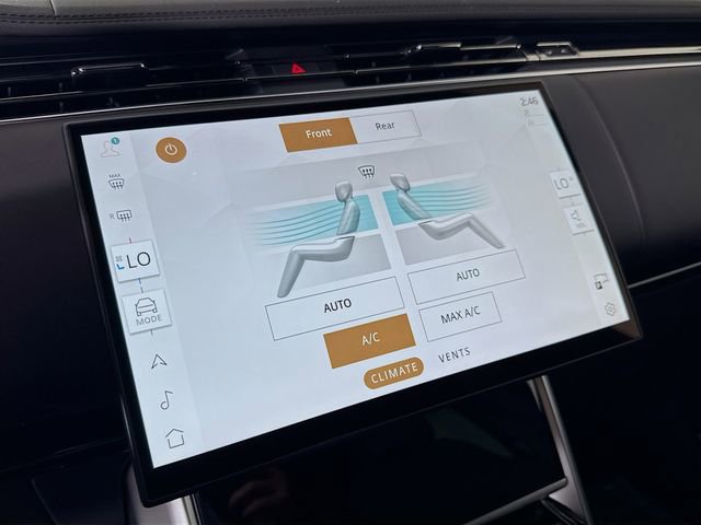 New 2026 Land Rover Range Rover SE image 18