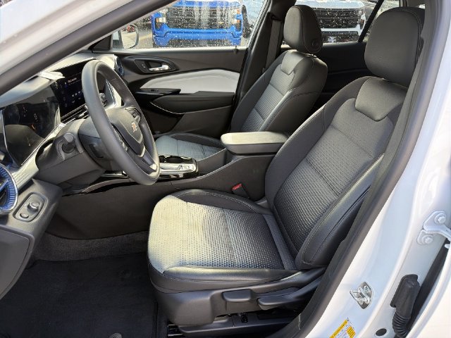 Used 2026 Chevrolet Trax LT FWD image 20