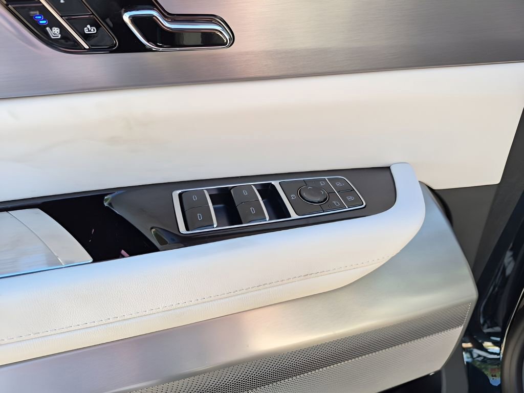 New 2026 Cadillac Vistiq Luxury AWD/4WD image 30
