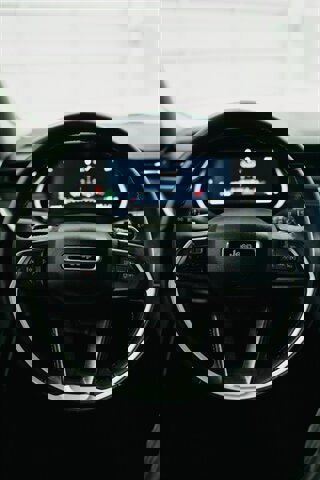 Used 2022 Jeep Grand Cherokee Limited image 8