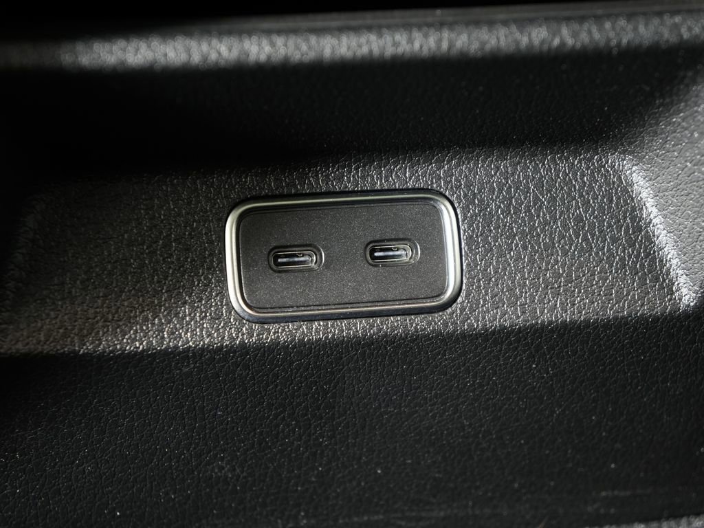 Certified 2025 Mercedes-Benz GLE 450e 4MATIC image 33