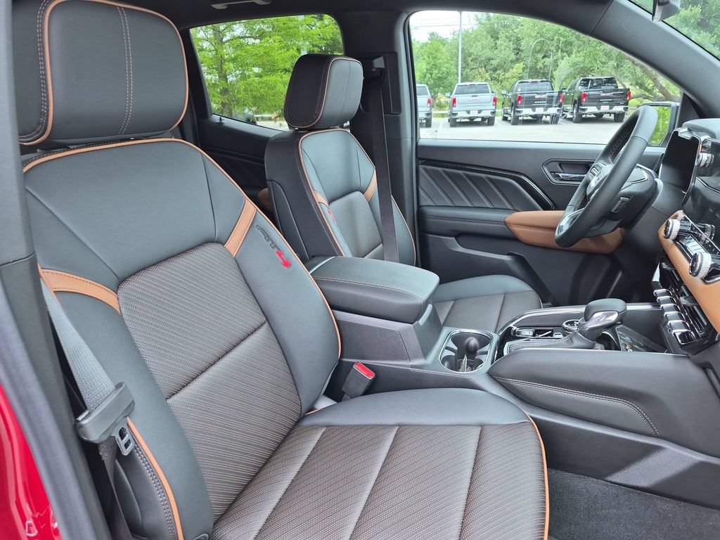New 2026 GMC Canyon AT4 w/ AT4 Premium Package AWD/4WD image 41