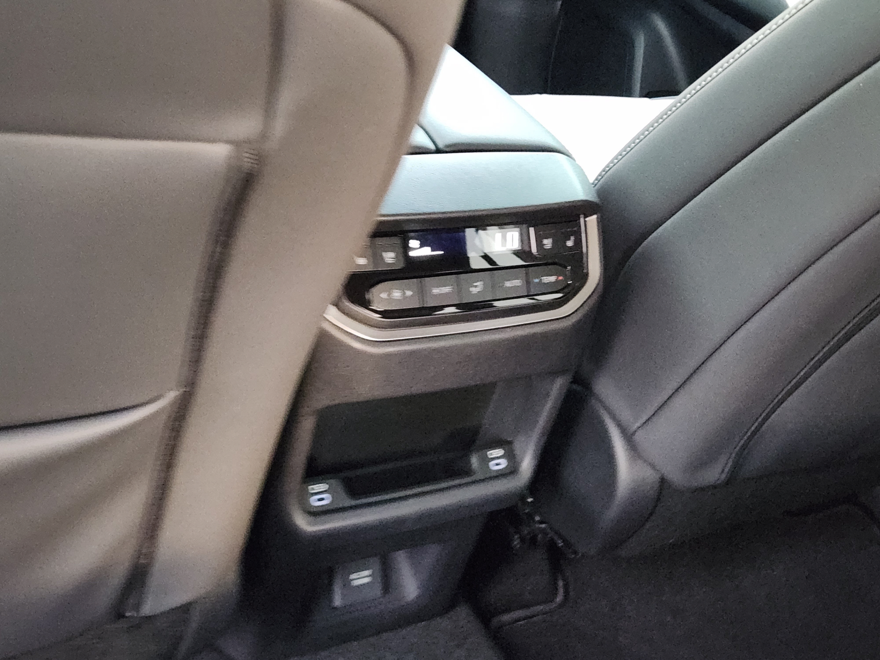 New 2026 Lexus TX 500h AWD w/ Technology Package image 20