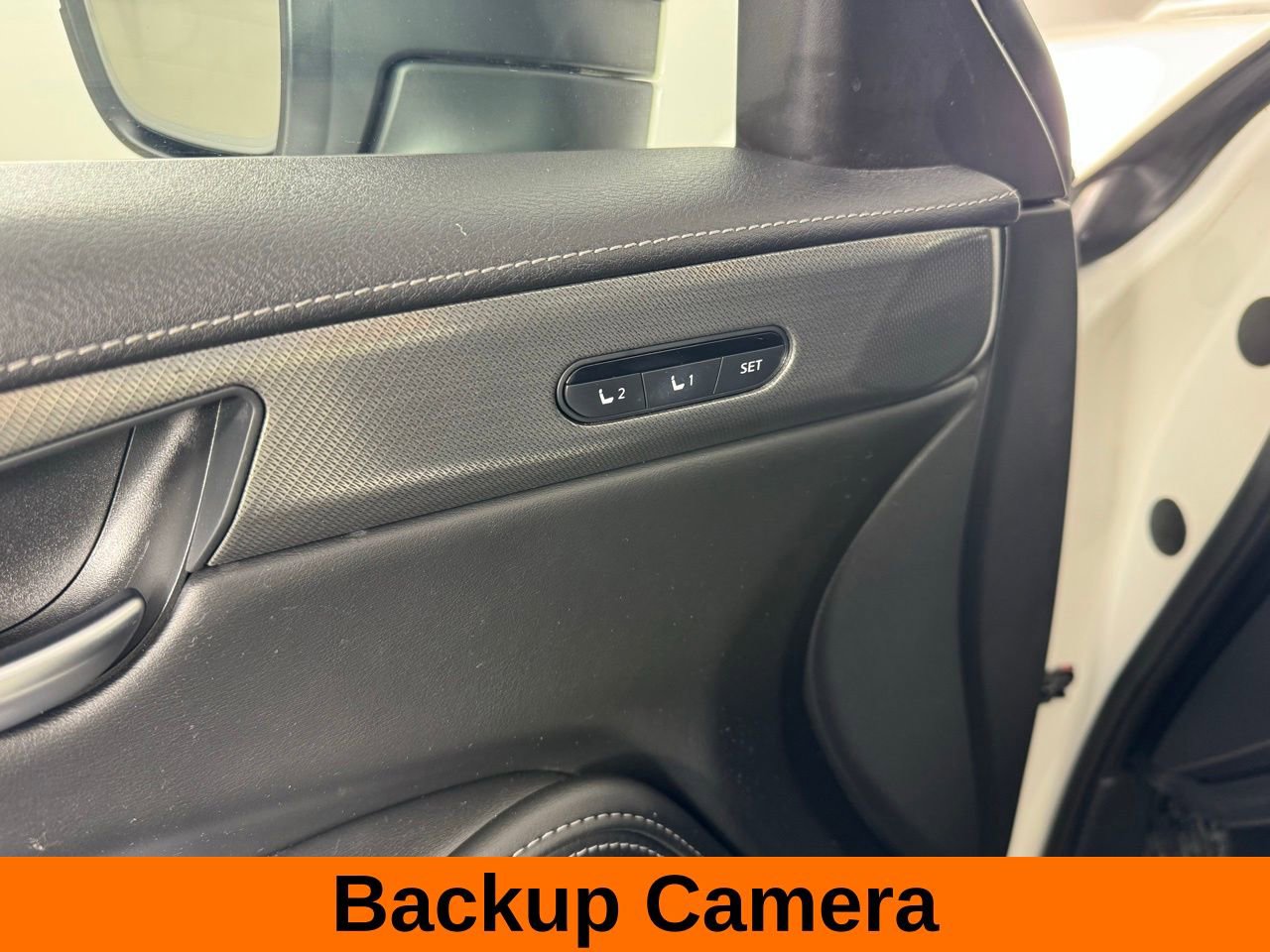 Used 2023 INFINITI QX60 Luxe w/ Performance Audio Package image 11