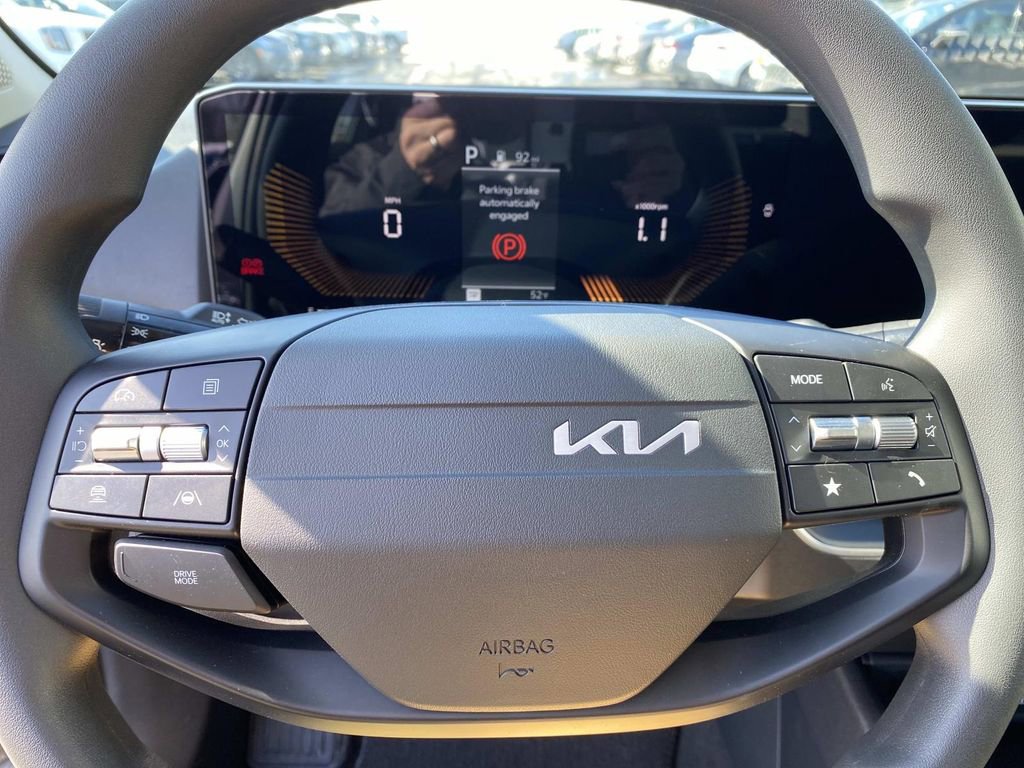 New 2026 Kia K4 LXS image 10