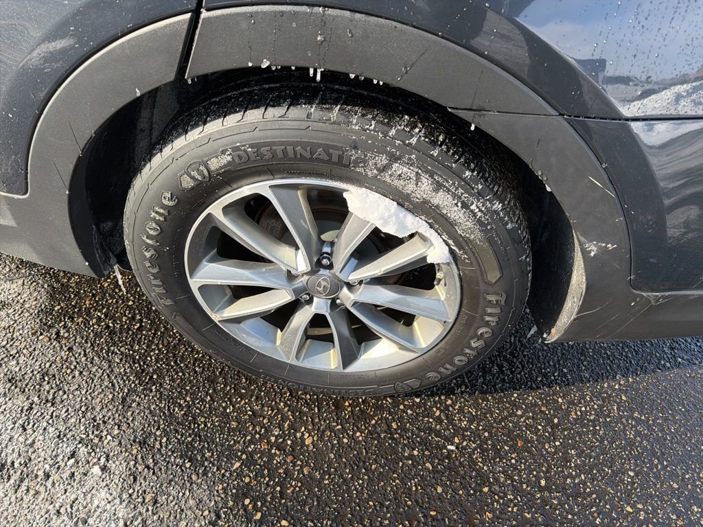 Used 2017 Hyundai Santa Fe SE image 14