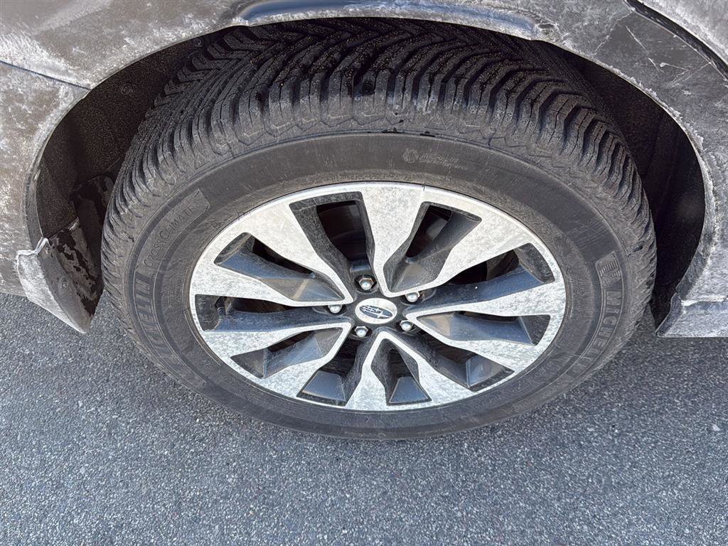 Used 2023 Subaru Outback Limited XT image 4