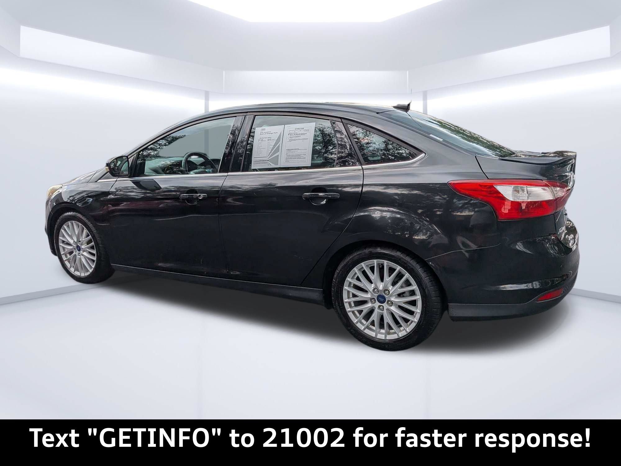 Used 2014 Ford Focus Titanium FWD image 5