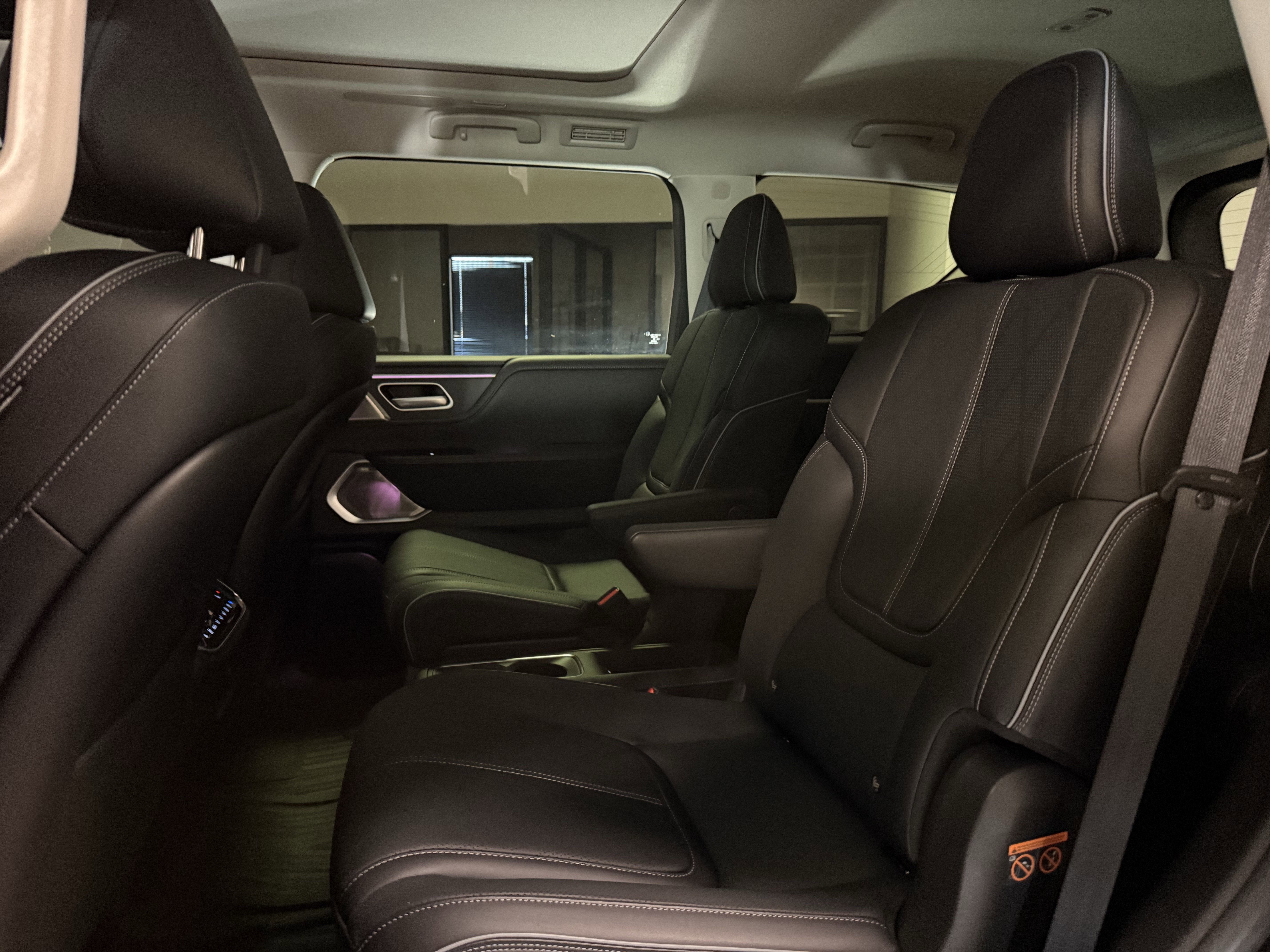 Used 2025 INFINITI QX80 Sensory AWD/4WD image 16