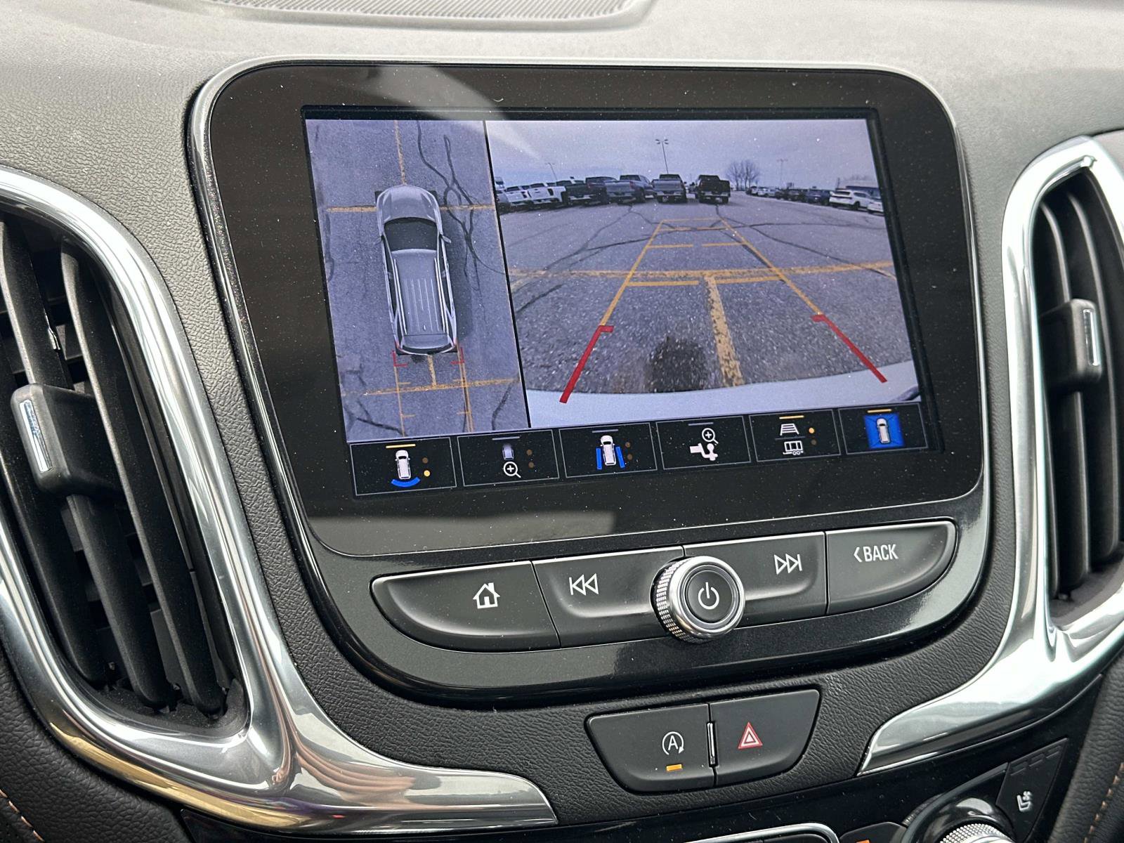 Certified 2024 Chevrolet Equinox Premier image 30