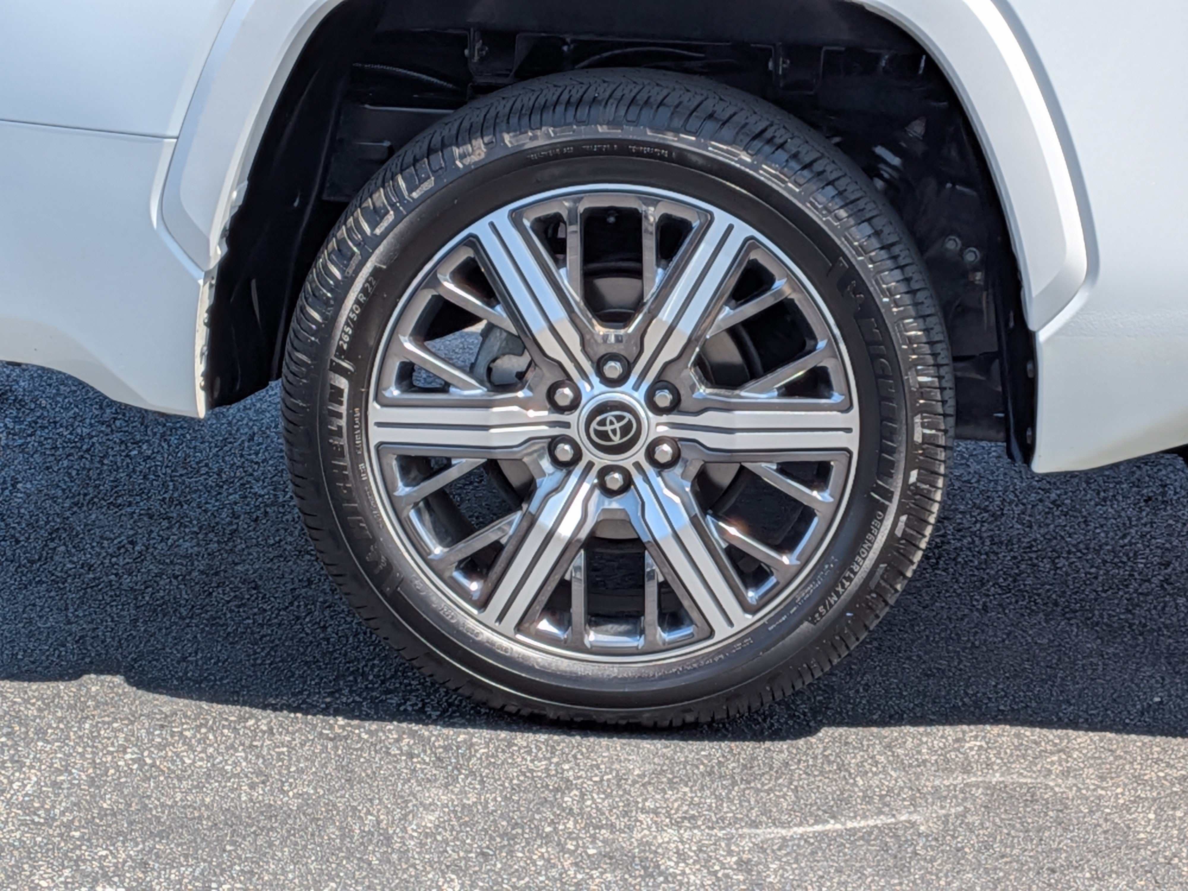 Used 2023 Toyota Tundra Capstone AWD/4WD image 12