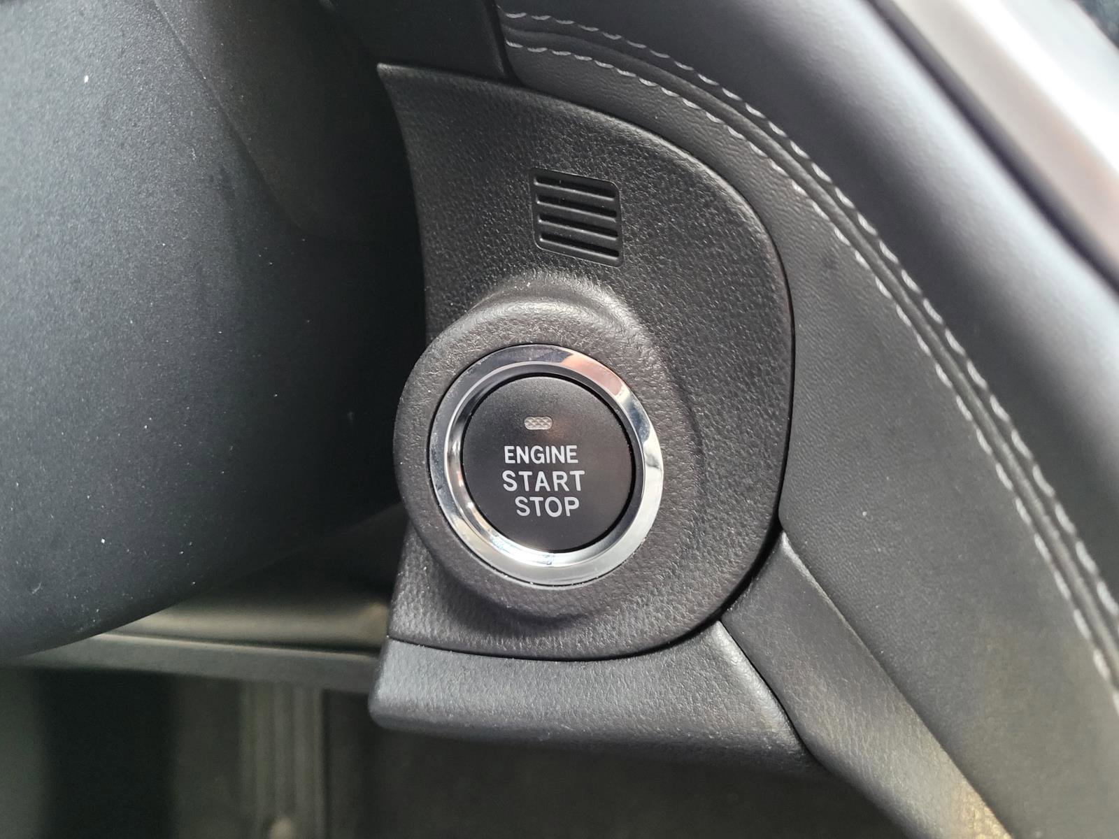 Certified 2025 Subaru Outback Limited image 29