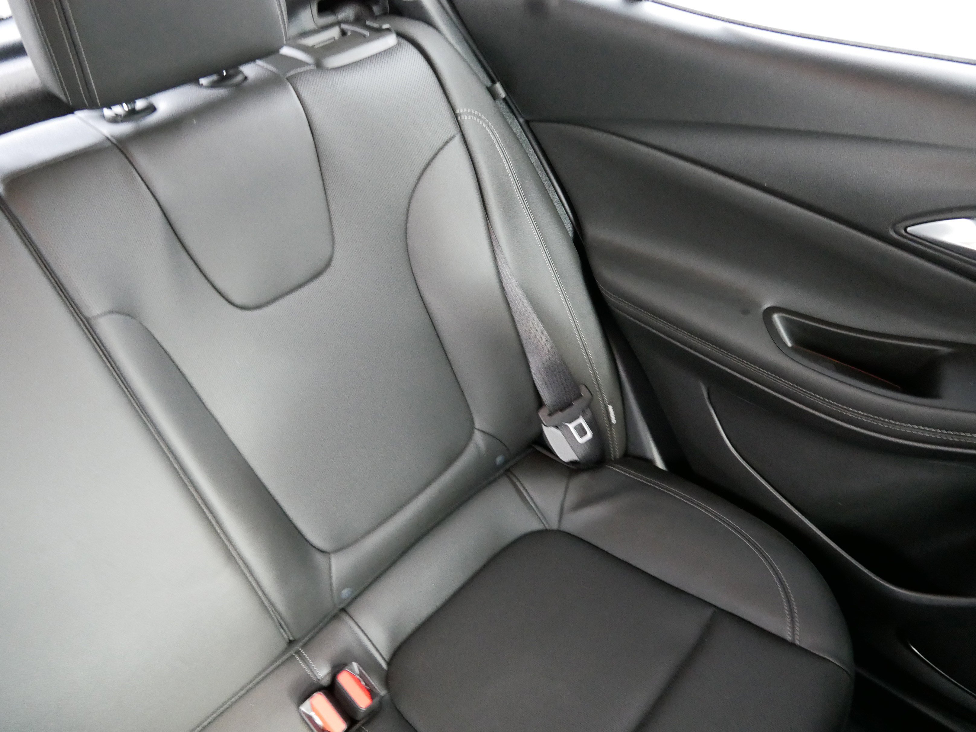 Used 2024 Buick Encore GX Sport Touring image 14