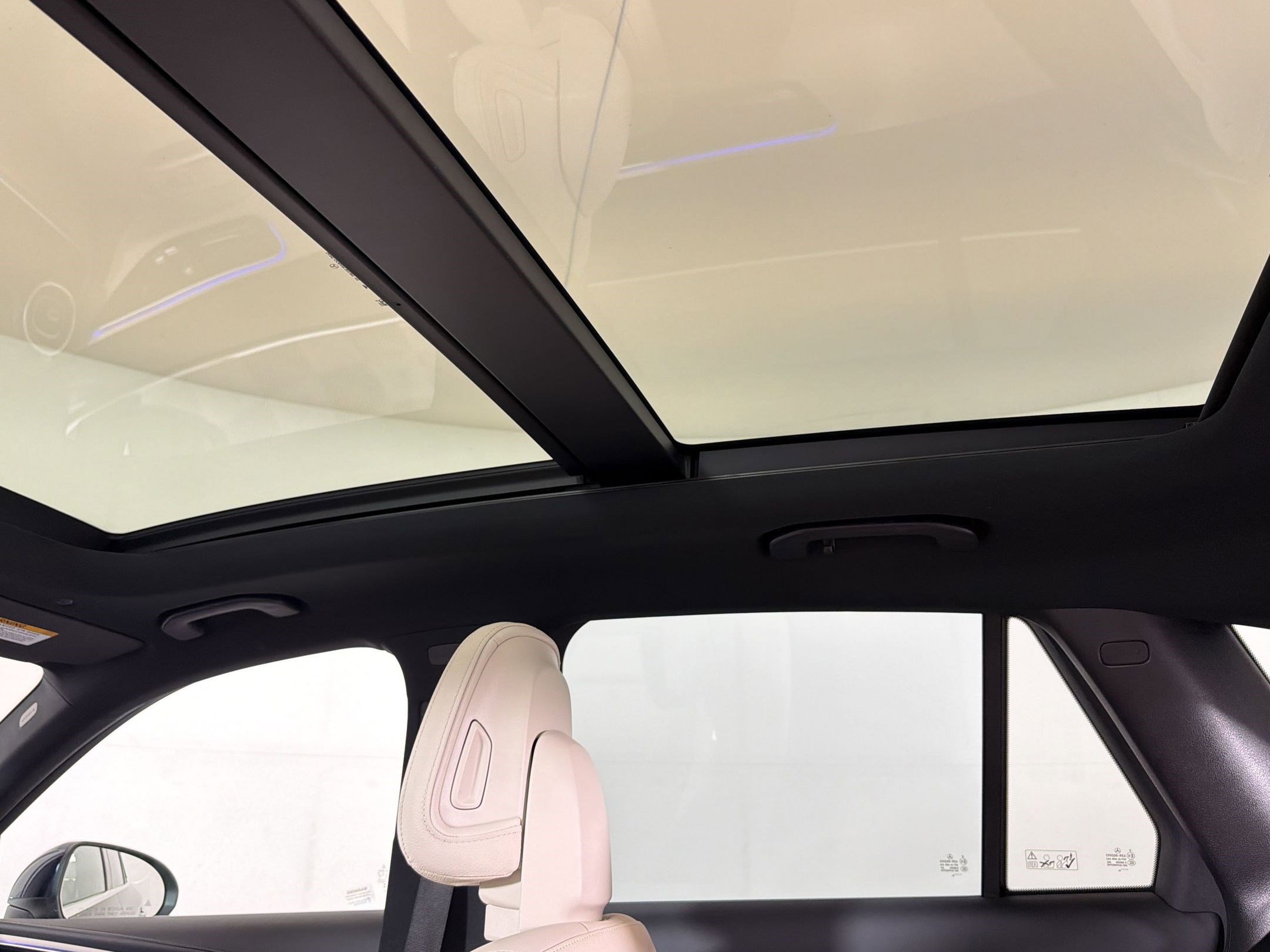 Used 2024 Mercedes-Benz GLC 300 image 15