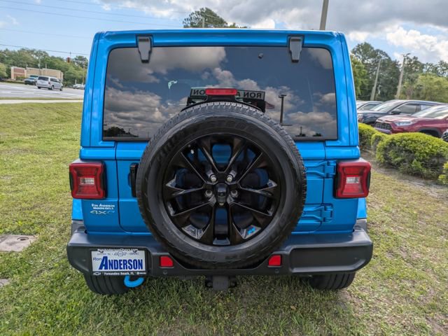 Used 2022 Jeep Wrangler Unlimited Sahara w/ Safety Group image 5